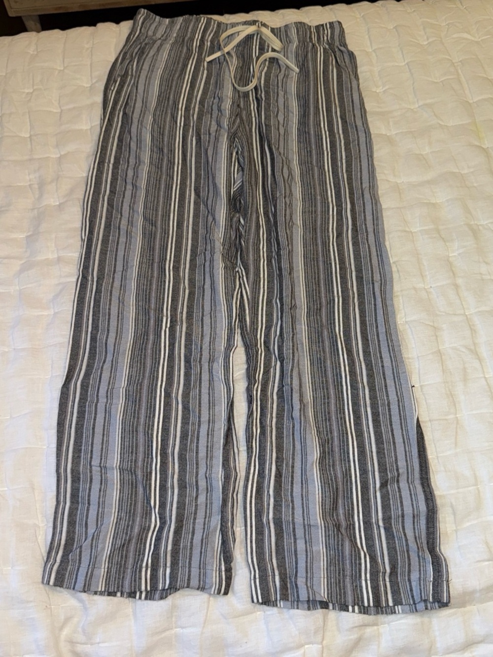 Men's Gray Striped Drawstring  Pleasures pants